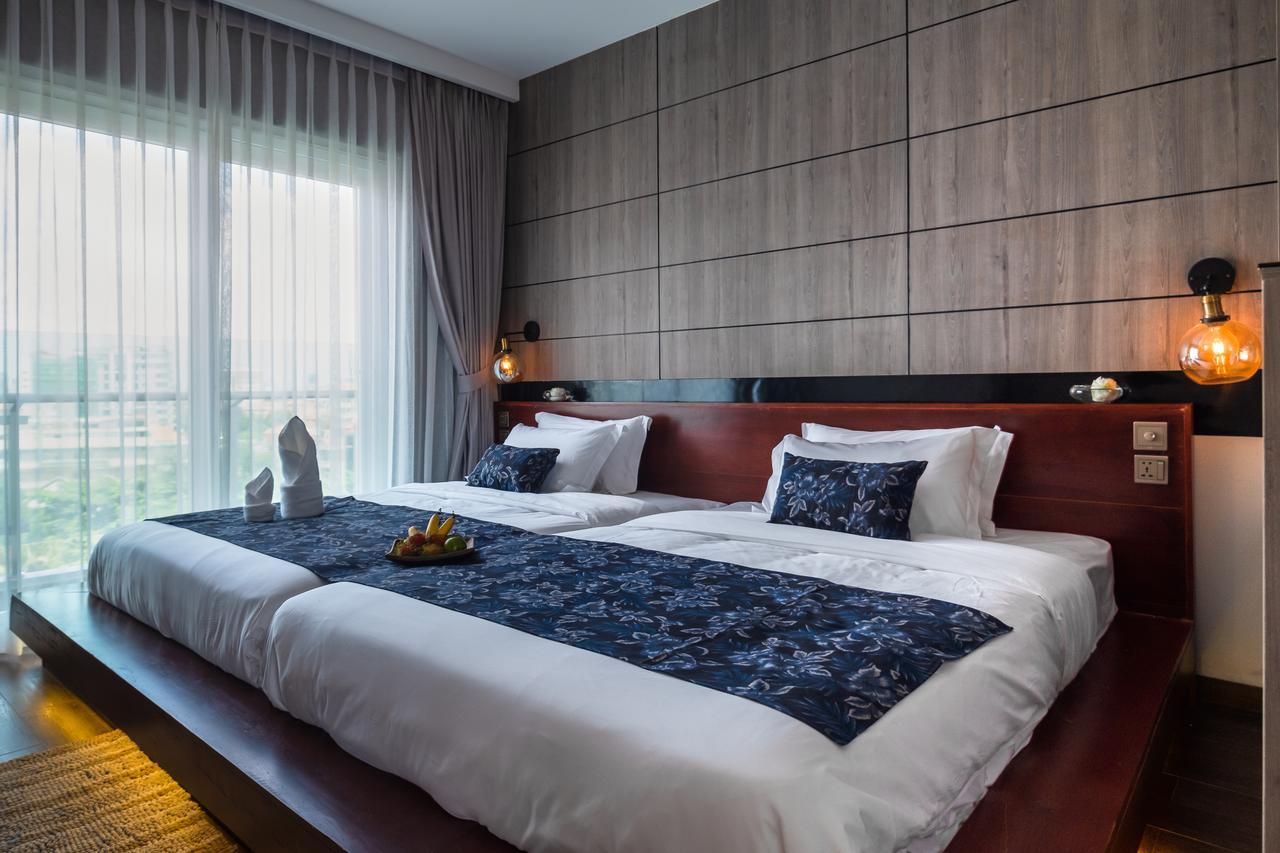 Nou'S River Hotel Phnom Penh Exterior photo