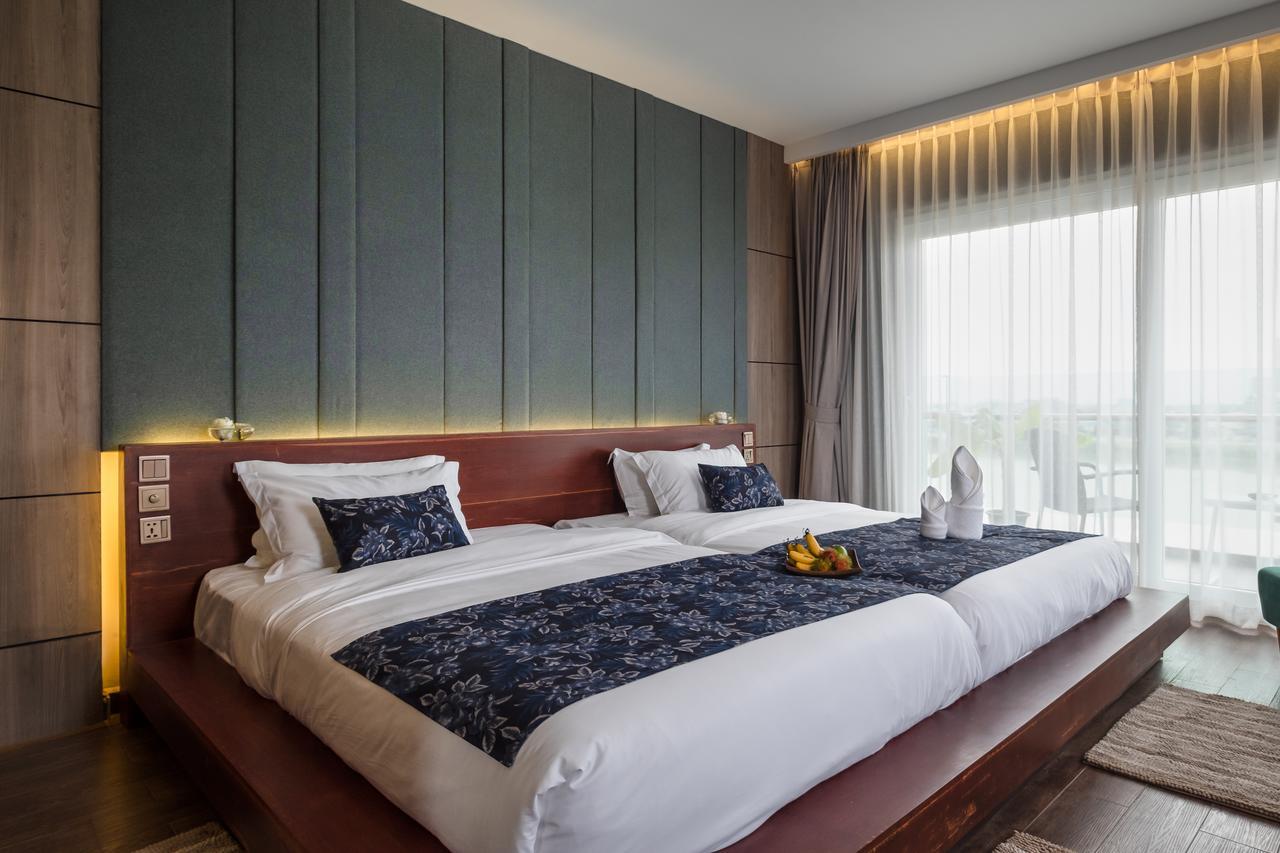 Nou'S River Hotel Phnom Penh Exterior photo
